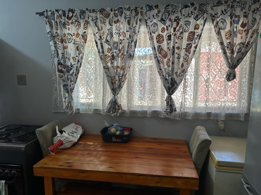 6 Bedroom Property for Sale in Oos Einde North West